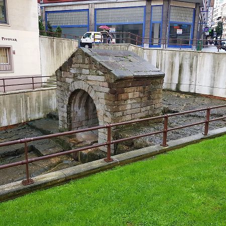 Hostal Foncalada Oviedo Eksteriør bilde
