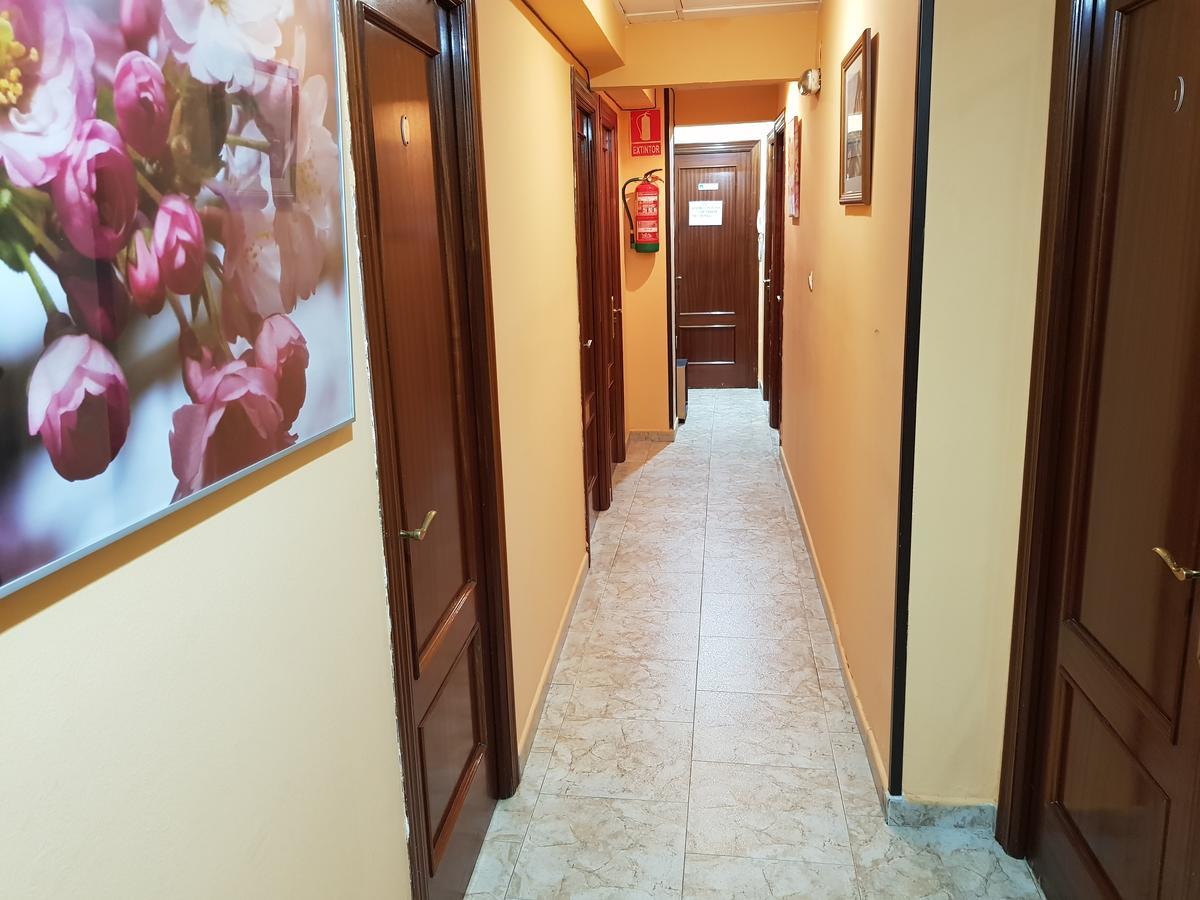 Hostal Foncalada Oviedo Eksteriør bilde