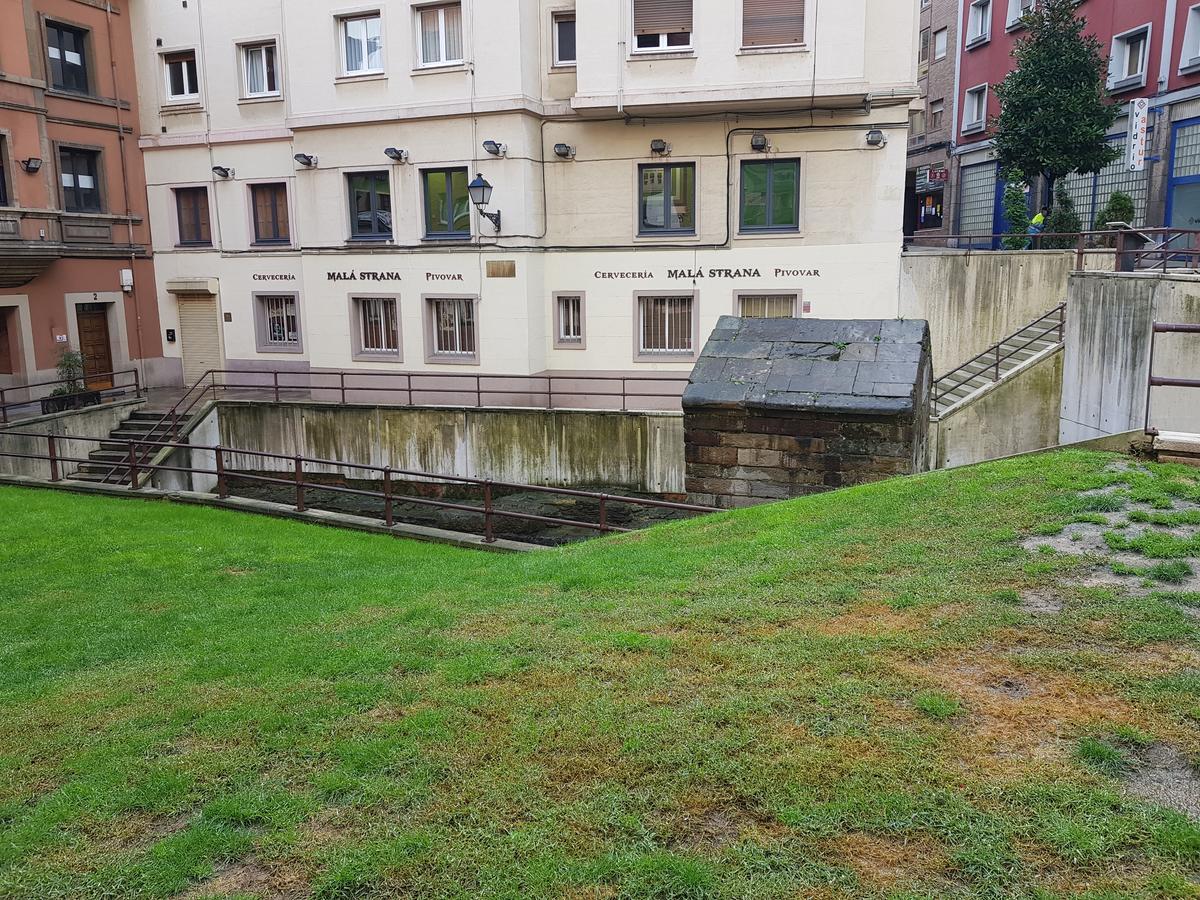 Hostal Foncalada Oviedo Eksteriør bilde